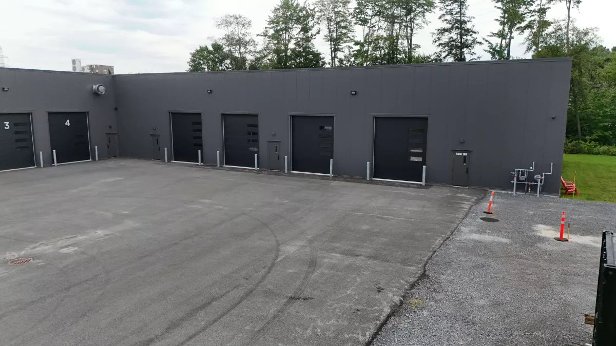 Façade de condos industriels neufs à louer – 1565 Ernest-Harnois, Joliette