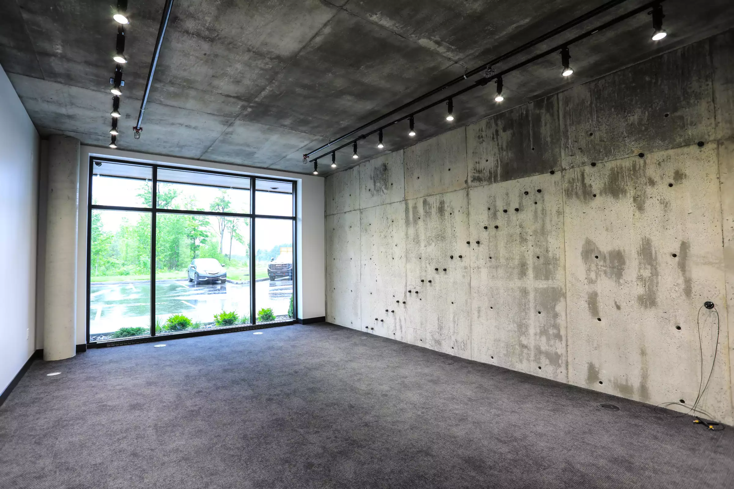 Coffrage et coulee de beton - construction commerciale par Gestion BGC Joliette